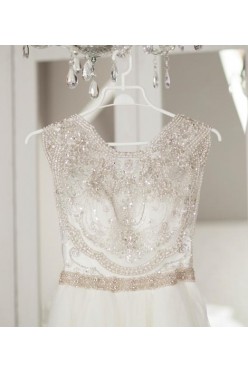 Zdobiona suknia ślubna