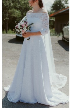 Koronkowa suknia ślubna