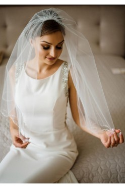 Sprzedam prostą a zarazem elegancką suknię ślubną !