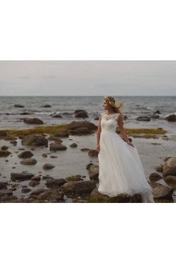 Sprzedam piękną suknię ślubną