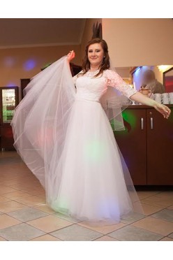 Suknia ślubna z koronką !!!