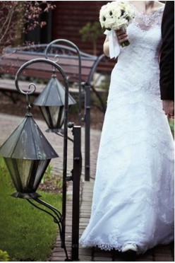 Koronkowa suknia ślubna