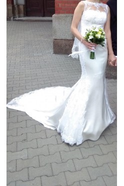 Piękna suknia La Sposa Roble z bajeczym trenem