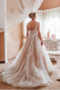 Piękna suknia ślubna Sherri Hill 11335