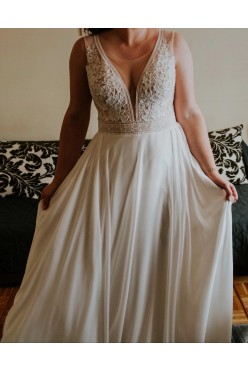 Suknia ślubna śmietankowa, model: Afrodyta
