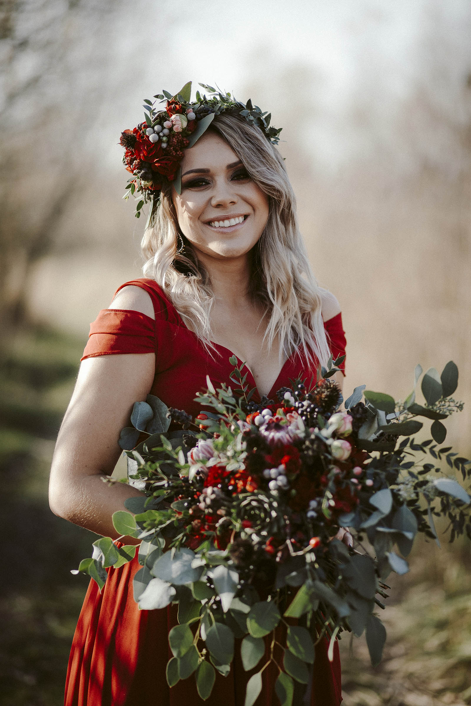 panna mloda boho czerwona suknia slubna slubnaglowie.pl