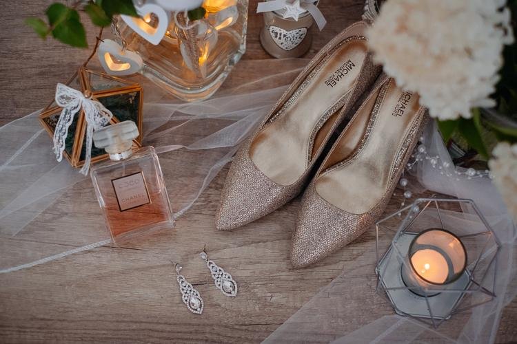 złote szpilki slubne michael kors slubnaglowie.pl